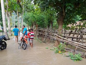 Sumba Barat NTT Banjir, 462 Warga di 6 Desa Terdampak Sumba Barat NTT Banjir, 462 Warga di 6 Desa Terdampak