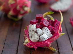 11 Manfaat Buah Naga, Salah Satunya Bisa Bikin Awet Muda Loh!