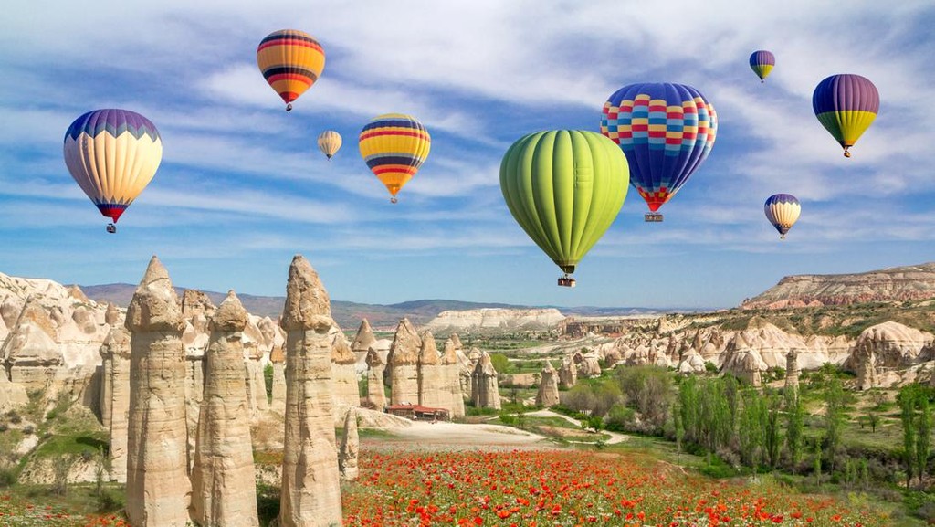 Cappadocia: Unveiling Turkey’s Enchanting Wonderland!