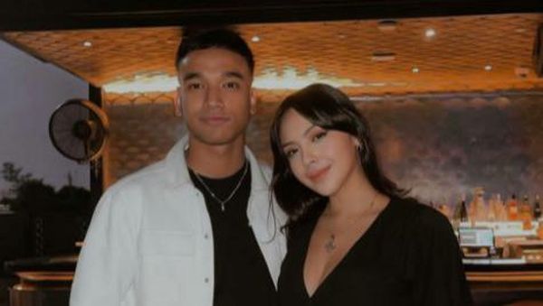 7 Foto Fadly Faisal, Adik Bibi Ardiansyah, Bareng Pacar yang Jarang Terekspos