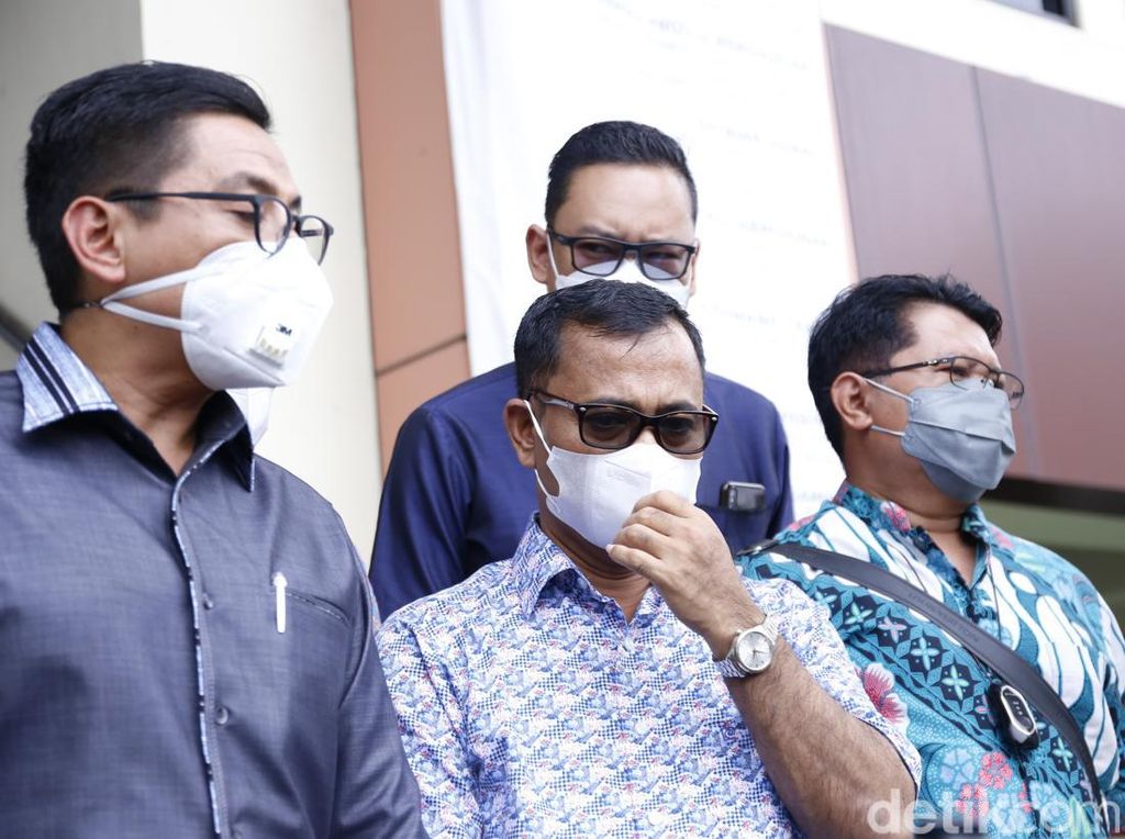 Hasil Pertemuan Komnas PA dengan Keluarga H. Faisal Hasil Pertemuan Komnas PA dengan Keluarga H. Faisal