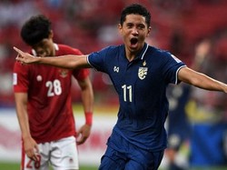 Media Thailand: Gajah Perang Juara Saat Jersey-nya Pakai Kerah!