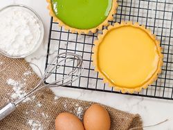 Diberi Sentuhan Pandan, Egg Tart Ini Punya Cita Rasa Lokal yang Nikmat
