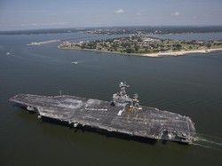 Tegang dengan Rusia, Kapal Induk AS Siaga di Mediterania