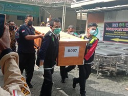 Lima Jenazah Korban Erupsi Semeru Berhasil Diidentifikasi