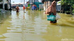 Sungai Bengawan Njero Meluap, Lamongan Banjir
