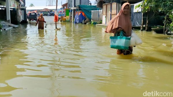 Sungai Bengawan Njero Meluap, Lamongan Banjir