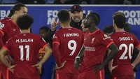 Musim masih panjang, Liverpool kini minus enam poin dari Man City di puncak Liga Inggris. Bisa kejar, The Reds? (AP)