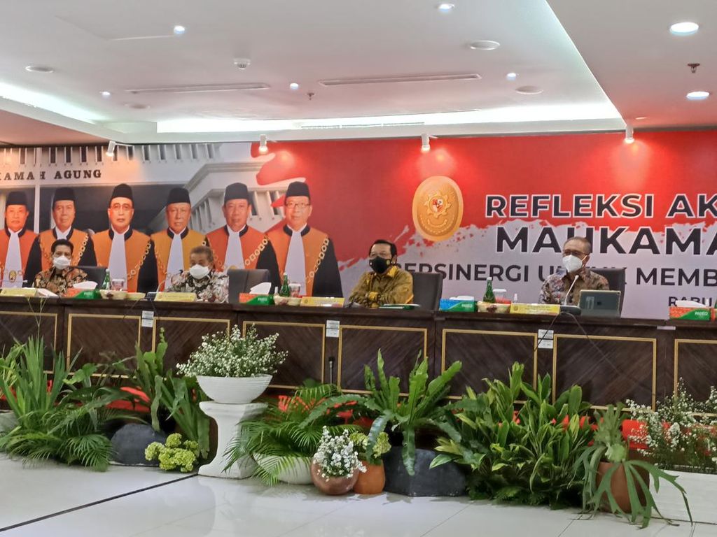Saat Ketua MA Bicara tentang Karpet Ruang Kerja Seharga Rp 1 Miliar Saat Ketua MA Bicara tentang Karpet Ruang Kerja Seharga Rp 1 Miliar