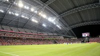 Stadion ini juga dilengkapi dengan kubah yang memiliki diameter mencapai 312 meter. Tak heran, National Stadium Singapore disebut sebagai stadion dengan struktur kubah terbesar yang ada di dunia. Selain itu, kubah stadion ini juga bisa dibuka tutup dalam waktu 25 menit lho. (Getty Images/Lionel Ng).