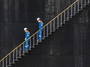 Gaji Pegawai Pertamina vs BUMN Lain, Gedean Mana? Gaji Pegawai Pertamina vs BUMN Lain, Gedean Mana?