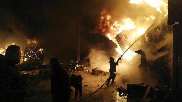 Potret Pelabuhan Latakia Suriah yang Porak Poranda Digempur Israel