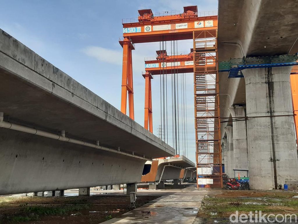 Puluhan Ahli dari China Diterjunkan ke Proyek Kereta Cepat JKT-BDG Puluhan Ahli dari China Diterjunkan ke Proyek Kereta Cepat JKT-BDG