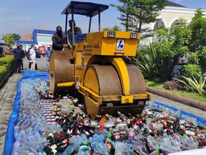 Polisi Sidoarjo Musnahkan Barang Bukti Miras-Narkoba Senilai Lebih Rp 3 M