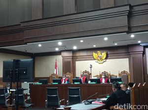 Jaksa Minta Hakim Tolak Eksepsi Jerinx di Kasus Ancaman ke Adam Deni Jaksa Minta Hakim Tolak Eksepsi Jerinx di Kasus Ancaman ke Adam Deni