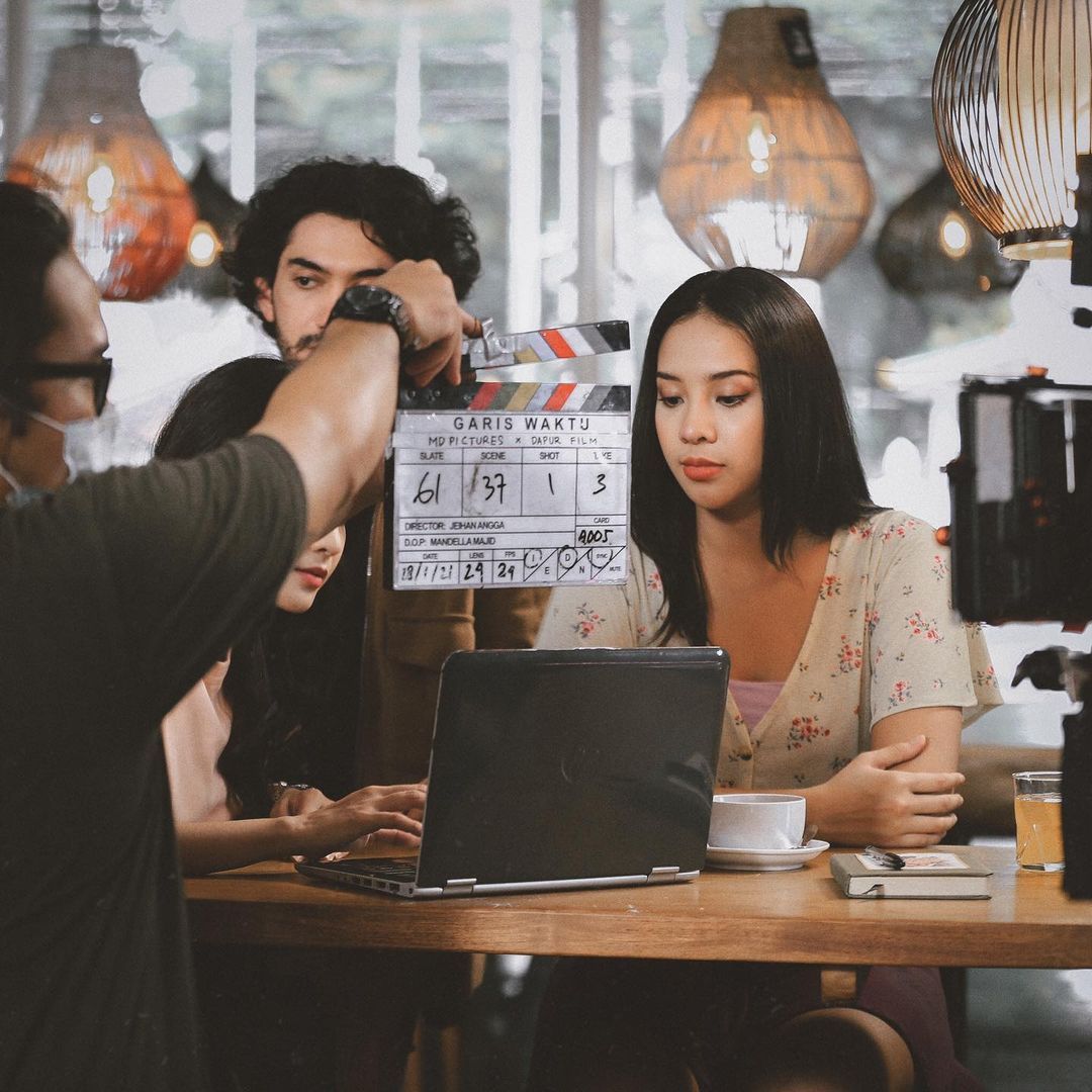 Sumber Kekayaan Anya Geraldine