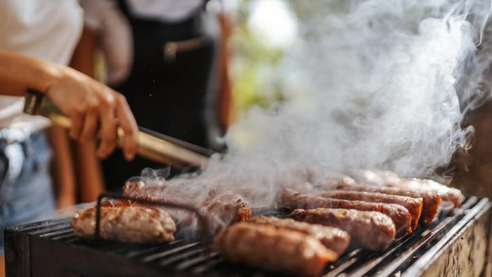 Apakah Konsumsi Makanan yang Dibakar Saat Pesta BBQ Bisa Picu Kanker? Apakah Konsumsi Makanan yang Dibakar Saat Pesta BBQ Bisa Picu Kanker?