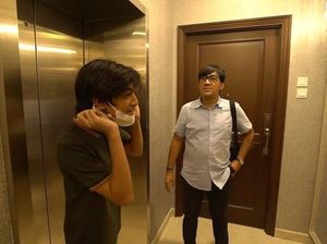 8 Foto Apartemen Mewah Hadiah Andre Taulany Untuk Sang Anak yang Lulus SD