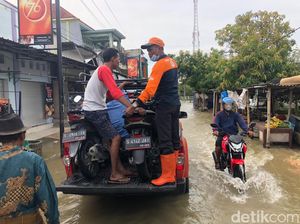 Banjir Luapan Bengawan Njero Lamongan Makin Tinggi