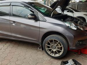 Biaya Servis Kaki-kaki Mobil, dari Rp 600 Ribuan sampai Puluhan Juta Rupiah Biaya Servis Kaki-kaki Mobil, dari Rp 600 Ribuan sampai Puluhan Juta Rupiah