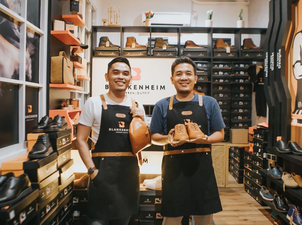 Sepatu Kulit Made in Bandung Tembus Ekspor, Dipakai Para Pramugari