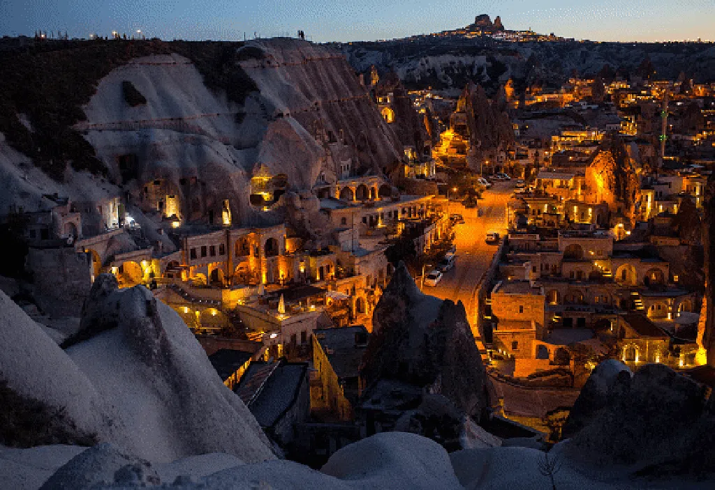 Pesona Cappadocia, Wisata Impian Kinan di Layangan Putus