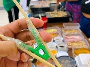 10 Cara Nyeleneh Pakai Sumpit Ini Bikin Ngakak 10 Cara Nyeleneh Pakai Sumpit Ini Bikin Ngakak