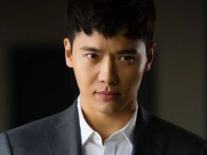 Sempat Terlibat Skandal Seks, Aktor Ini Ubah Nama