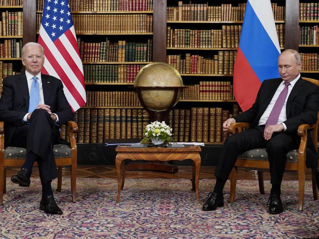Putin Ogah Ucapkan Selamat ke Biden di Hari Kemerdekaan AS