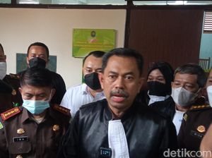 Herry Perkosa 13 Santriwati By Design, Kajati Jabar: Kejahatan Luar Biasa! Herry Perkosa 13 Santriwati By Design, Kajati Jabar: Kejahatan Luar Biasa!