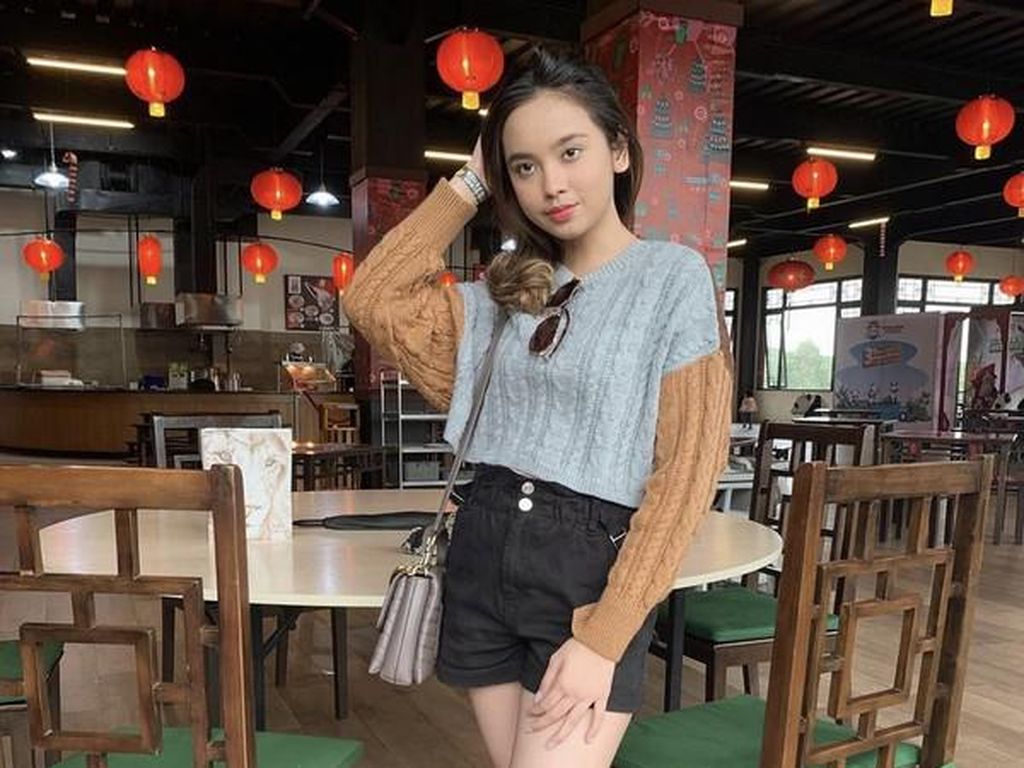 Lyodra Jadi Wanita Tercantik ke-8 Dunia, Intip Momennya Saat Makan Es Krim Lyodra Jadi Wanita Tercantik ke-8 Dunia, Intip Momennya Saat Makan Es Krim