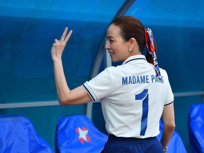 nualphan lamsam madame pang timnas thailand manajer timnas thailand piala aff 2020