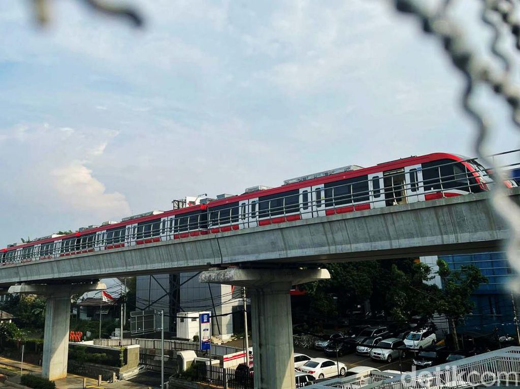 Kereta LRT Jabodebek Wira-wiri Tanpa Masinis, Masuk Depo Sementara Manual
