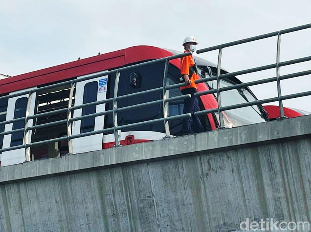 Pasca Tabrakan, LRT Jabodebek Dipindah ke Jalur Cawang-Pancoran