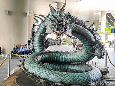 Penampakan Patung Naga di Bandara YIA yang Jadi Sorotan