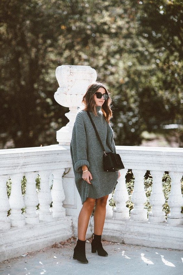 Pakailah sweater dress dan ankle boots