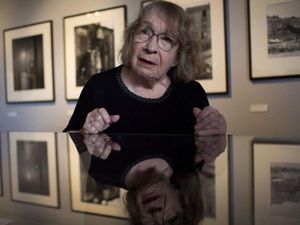 Pionir Fotografi Jalanan Sabine Weiss Meninggal Dunia