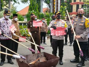 Polres Lamongan Musnahkan Barang Bukti Senilai Lebih Rp 100 Juta