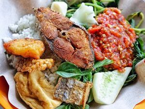 Mengenal Sego Tempong Banyuwangi yang Pedasnya Nampol