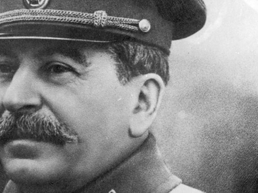 Sejarawan Rusia yang Bongkar Kejahatan Stalin Diperberat Hukumannya