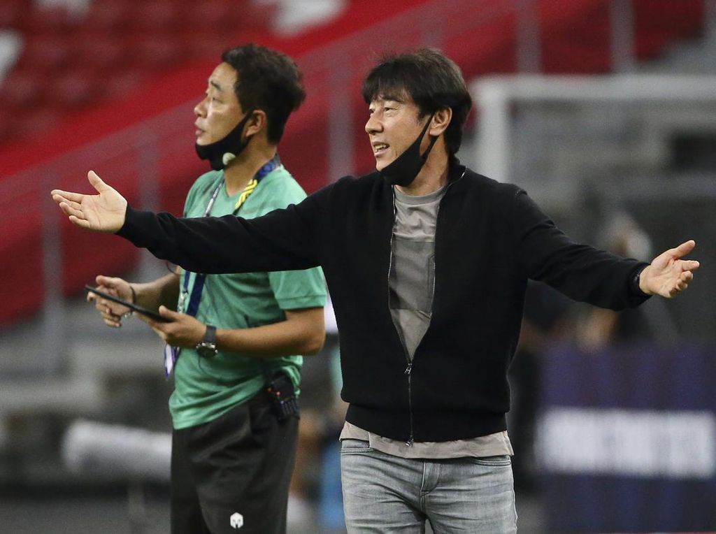 Shin Tae-yong Komentari Timnas Indonesia Segrup Vietnam di SEA Games Shin Tae-yong Komentari Timnas Indonesia Segrup Vietnam di SEA Games