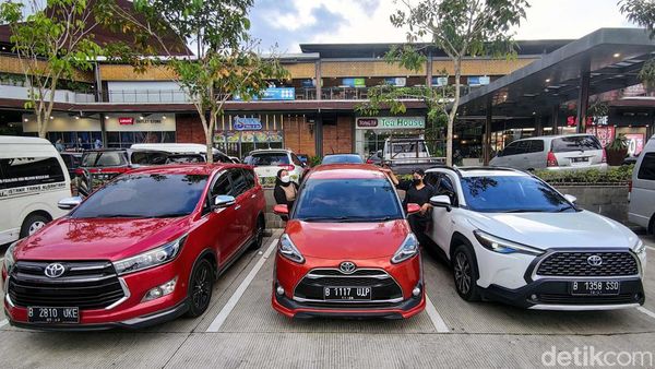 Mampir Sejenak di Resta Pendopo 456 Tol Semarang-Solo