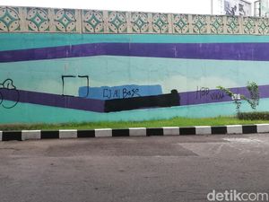 Usai Cahyo di Purwosari, Kini Ada HBD VIKAA di Overpass Manahan Solo Usai Cahyo di Purwosari, Kini Ada HBD VIKAA di Overpass Manahan Solo