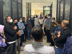 Miris Keluarga Besar Tersangka Korupsi Rp 22 Miliar di Makassar Miris Keluarga Besar Tersangka Korupsi Rp 22 Miliar di Makassar