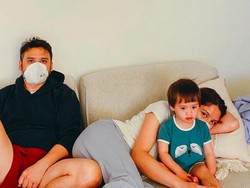 Acha Sinaga dan Suami Positif COVID-19!