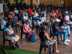 Ahli Virologi Prediksi Banyak Orang Berpotensi Terinfeksi Omicron