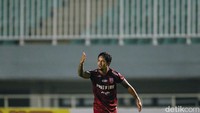 Persis Solo membuka kemenangan di menit ke-40. Umpan terobosan Sandi Sute disambut oleh Irfan Bachdim dan bola tembakan kerasnya sukses merobek gawang Rans Cilegon. Skor tersebut bertahan sampai turun minum.