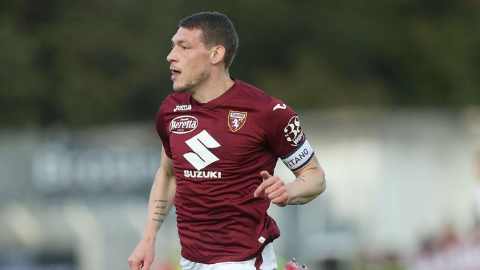 Andrea Belotti LA SPEZIA, ITALY - NOVEMBER 06: Andrea Belotti of Torino FC looks on during the Serie A match between Spezia Calcio v Torino FC at Stadio Alberto Picco on November 6, 2021 in La Spezia, Italy. (Photo by Gabriele Maltinti/Getty Images)