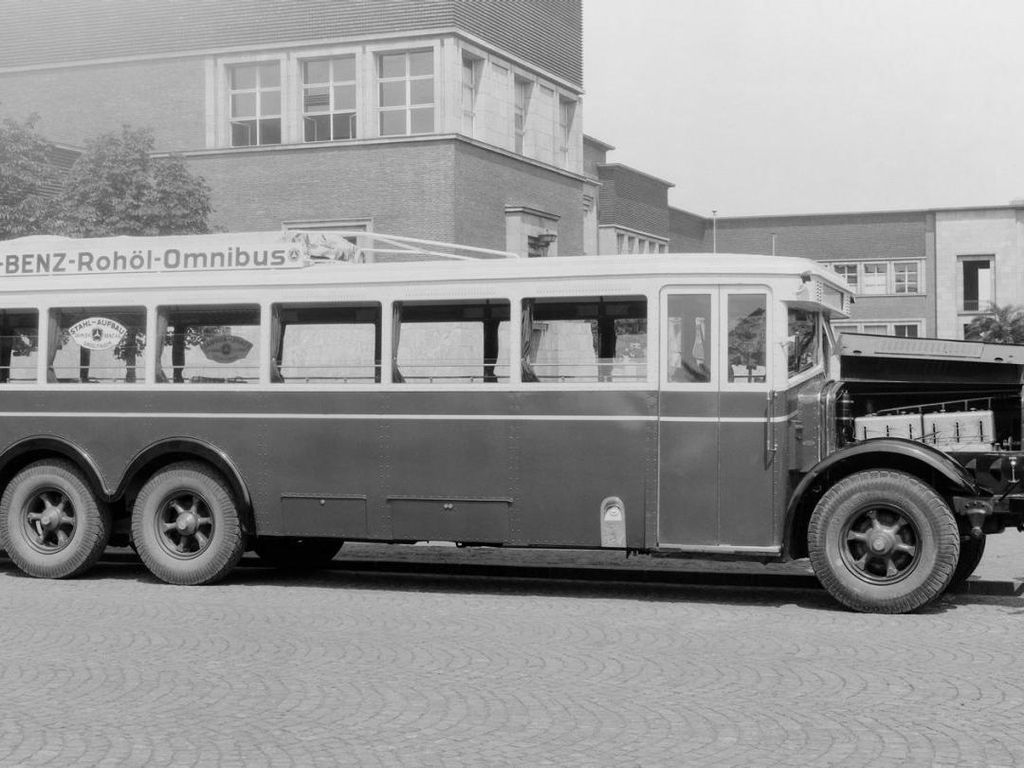 Lahir Tahun 1928, Ini Wujud Mbah Buyut Bus Tronton Mercedes-Benz