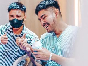 Keseruan Robby Purba Saat Cicip Mie Ayam hingga Coba Jadi Barista Keseruan Robby Purba Saat Cicip Mie Ayam hingga Coba Jadi Barista